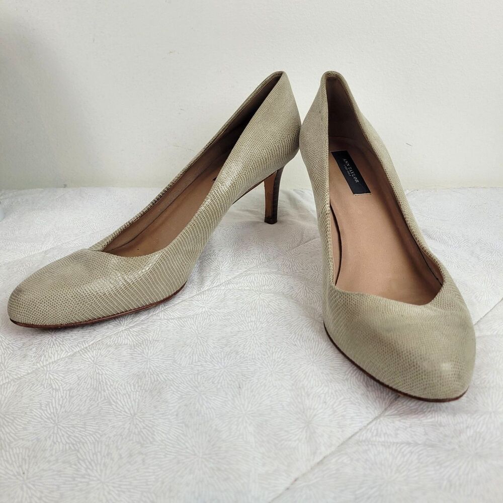 Ann Taylor tan snakeskin shimmer VTG leather pumps almond toe classic office 8